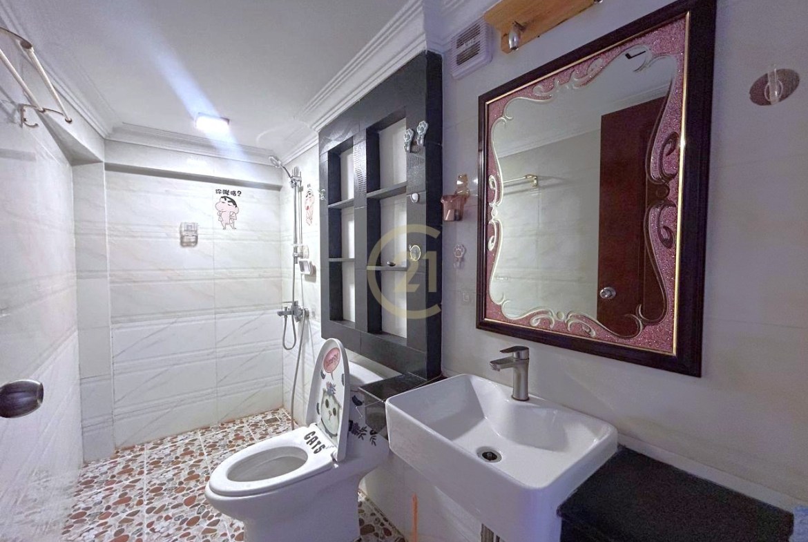 Spacious 3 Bedroom for Rent | In BKK3, Ready to Move In