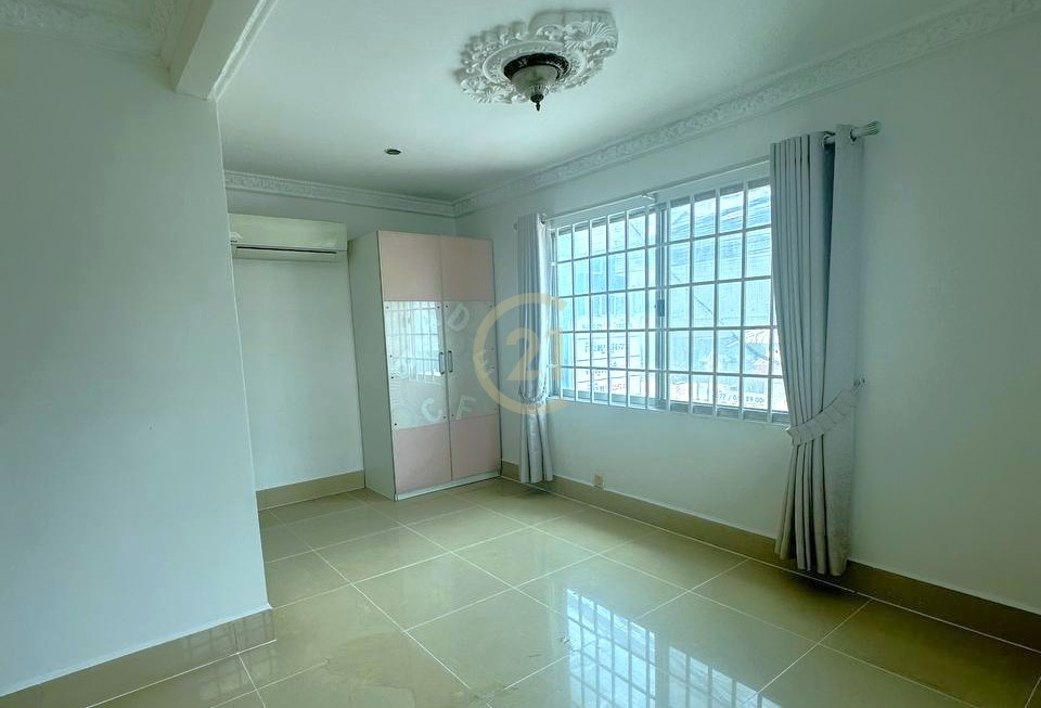 2ae967fb-376c-4cc2-a7b7-1aefa5ccfb6f