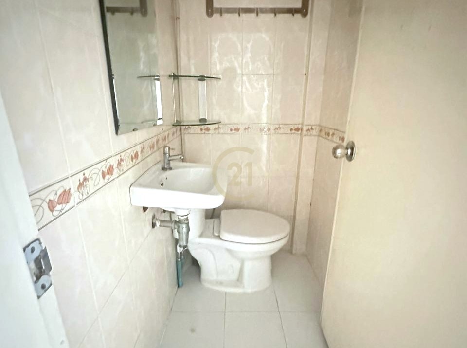 2c703019-50c8-4441-af1f-94c793930818