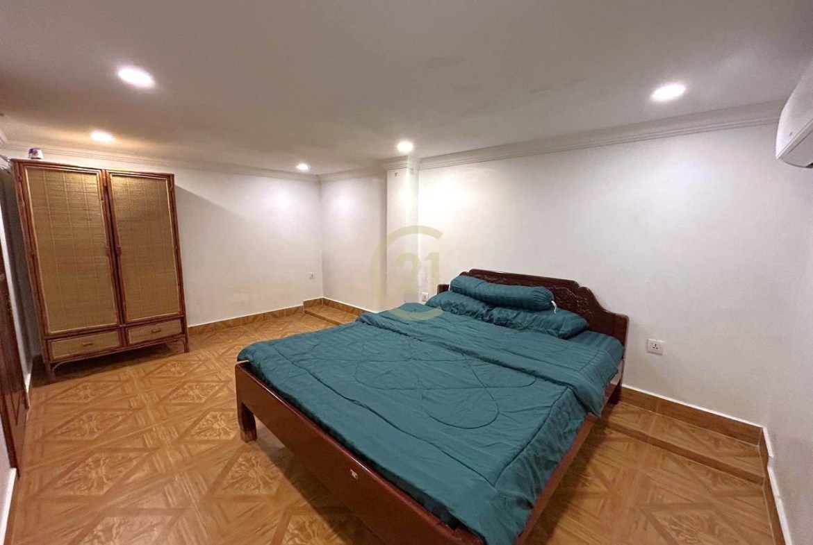 Spacious 3 Bedroom for Rent | In BKK3, Ready to Move In