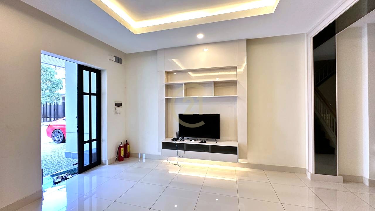 3a17c2d0-a0cf-4fe5-baae-697b4ba45eb6