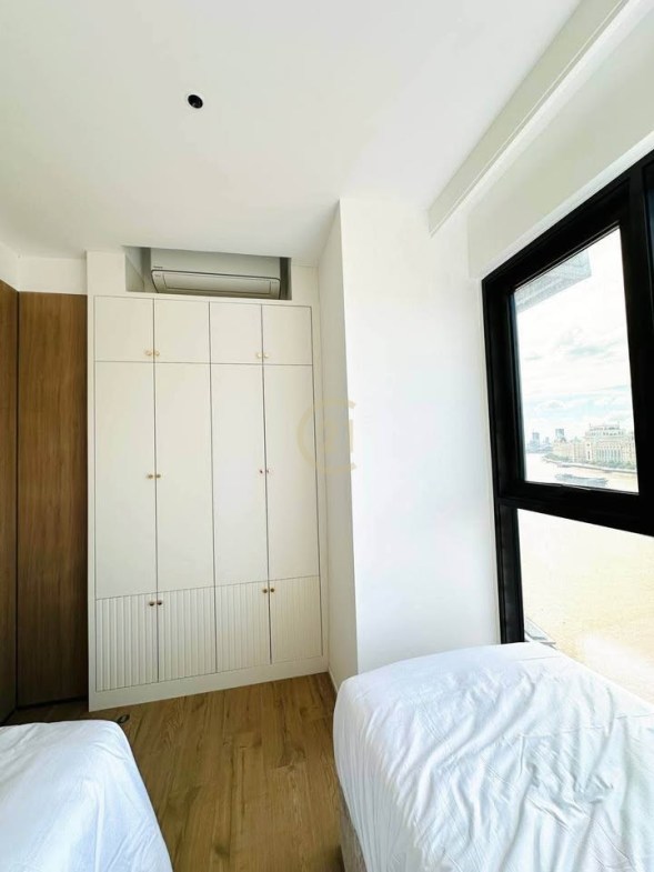 COZY TWO BEDROOM FOR RENT-RIVERSIDE