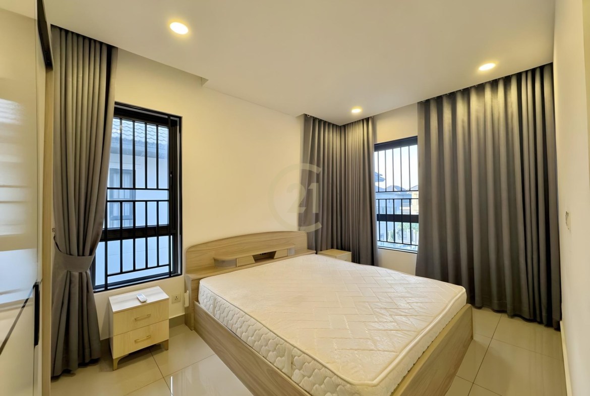 QUEEN VILLA FOR RENT-CHIP MONG LAND