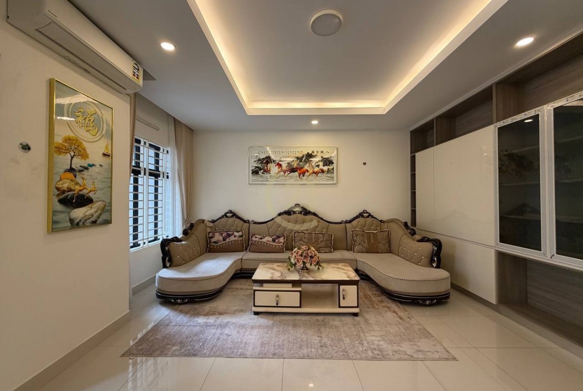 Twin Villa for Rent | PH 60m – Prime Location