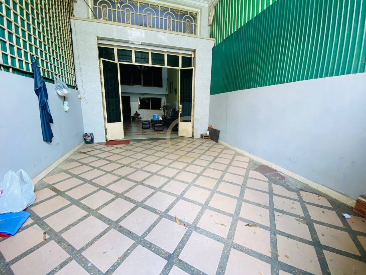 d90c5807-3a63-4623-a4e1-2f3080e51770