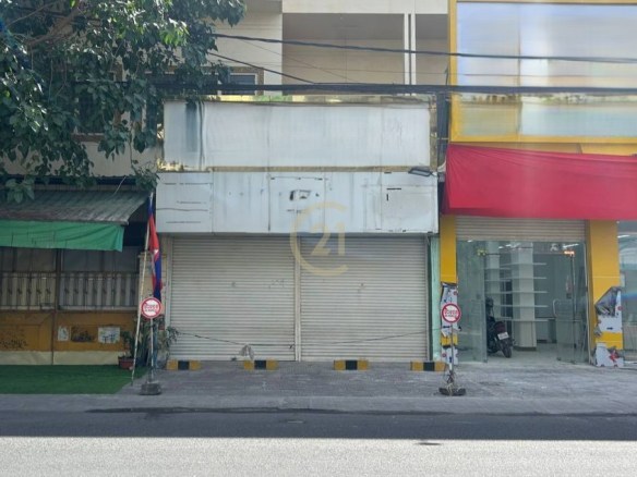 Shophouse For Rent At BKK3 – Good Offer