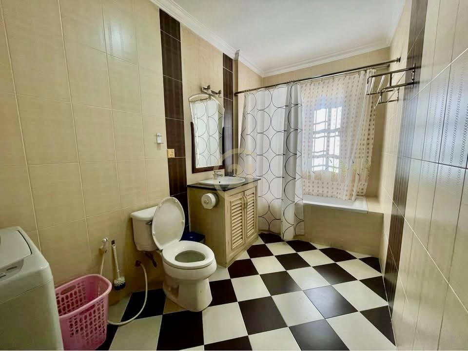 photo_2025-12-04_10-19-00