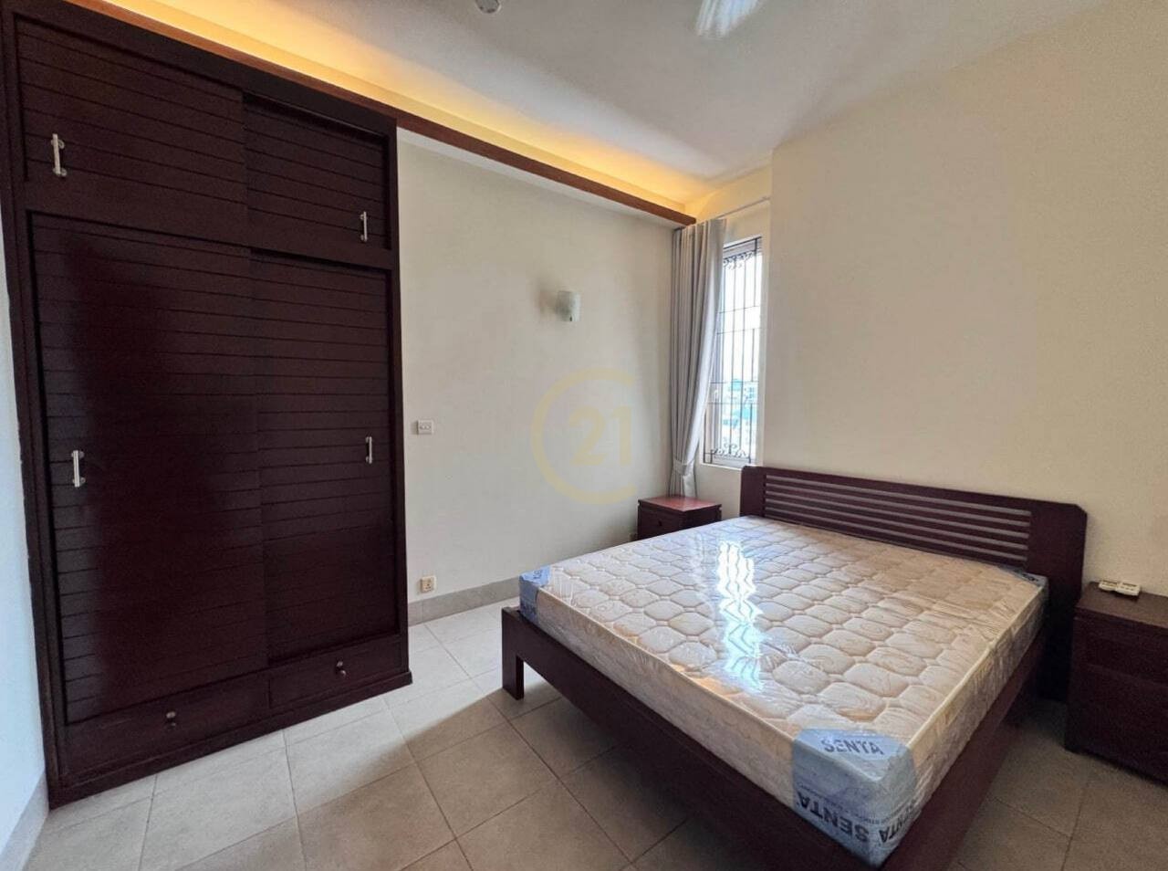 WESTERN TWO BEDROOM FOR RENT-BKK1