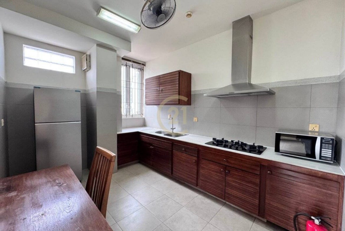 WESTERN TWO BEDROOM FOR RENT-BKK1