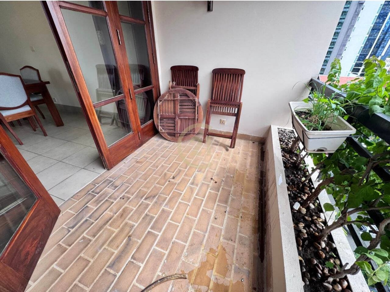 WESTERN TWO BEDROOM FOR RENT-BKK1