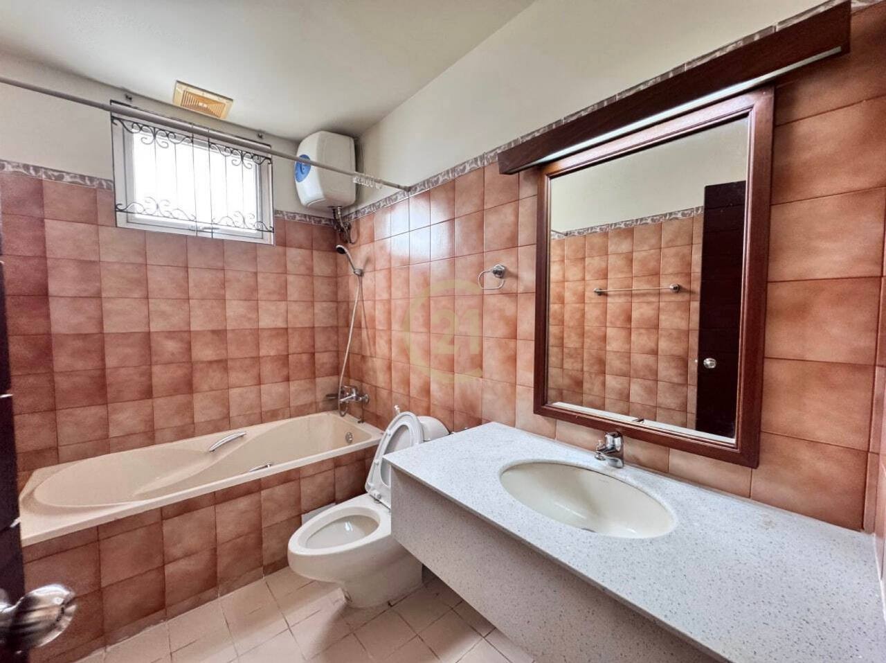 WESTERN TWO BEDROOM FOR RENT-BKK1