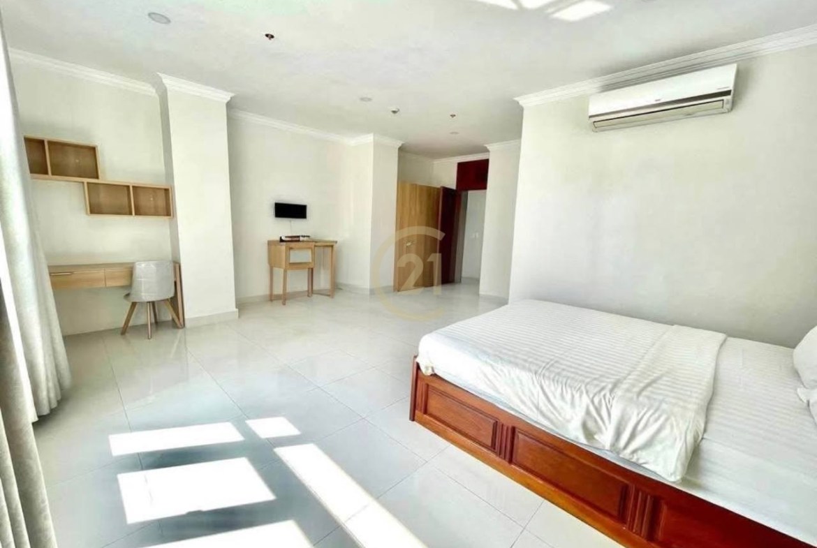 SPECIOUS TWO BEDROOM FOR RENT-BKK1
