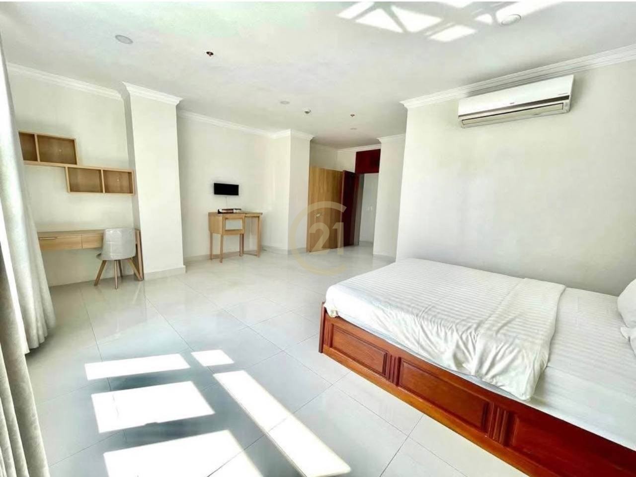 SPECIOUS TWO BEDROOM FOR RENT-BKK1