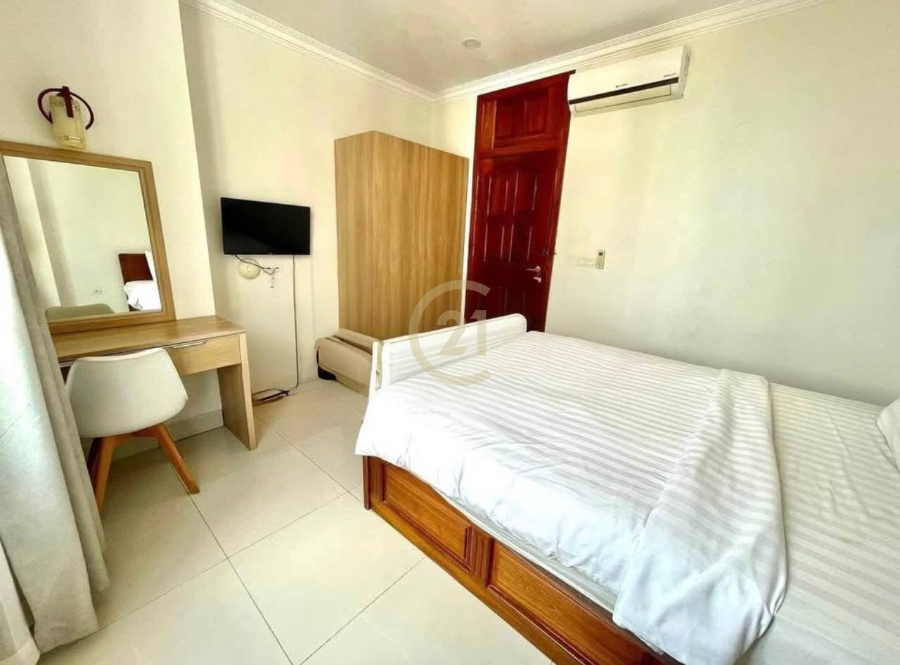 SPECIOUS TWO BEDROOM FOR RENT-BKK1