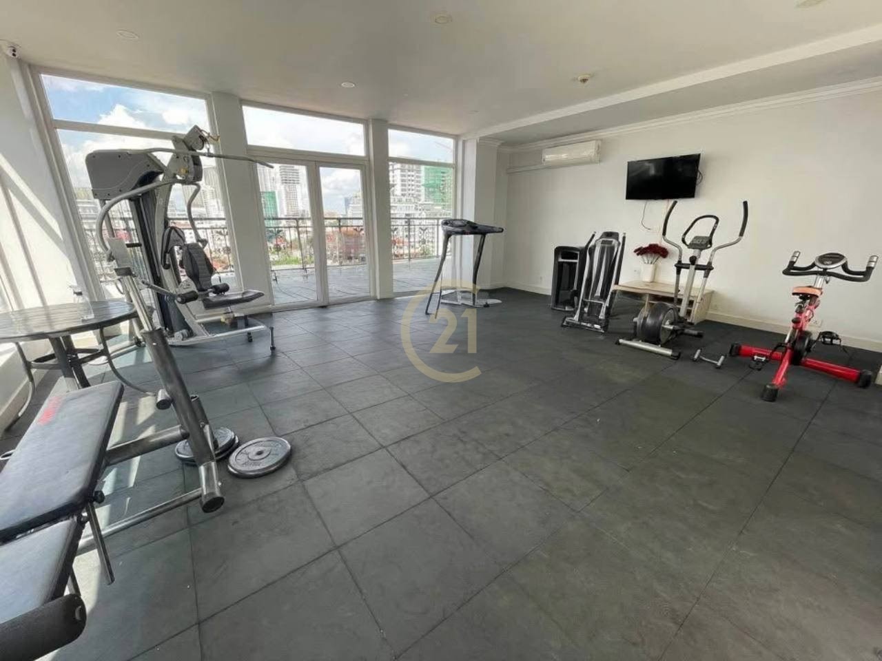 SPECIOUS TWO BEDROOM FOR RENT-BKK1