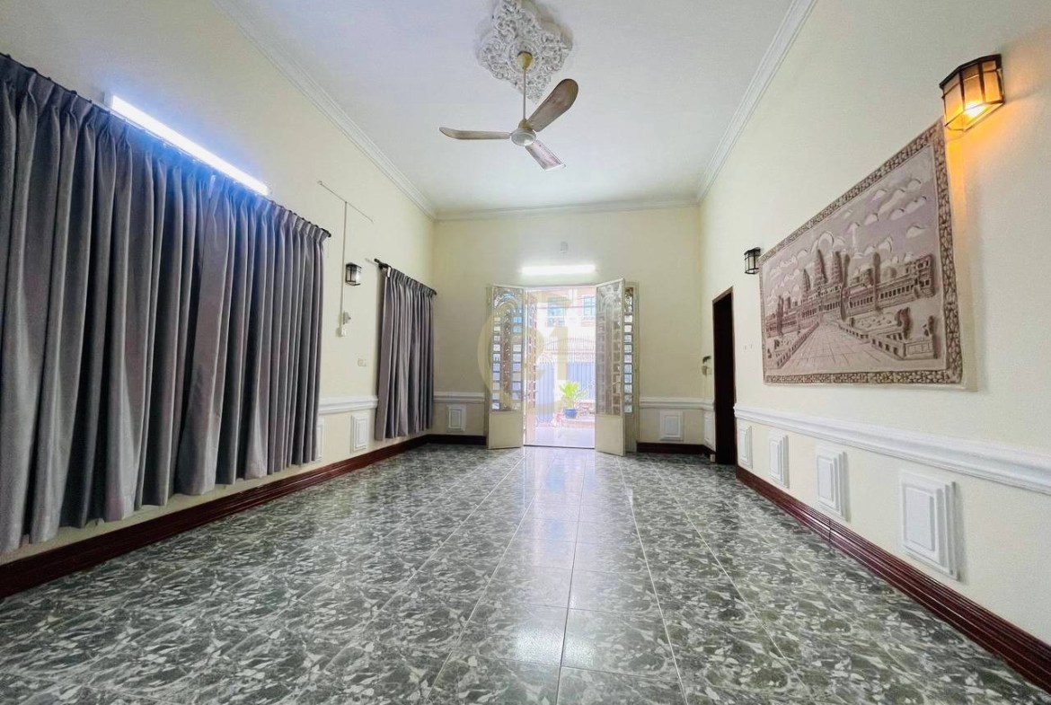 Villa For Rent At Toul Tompong