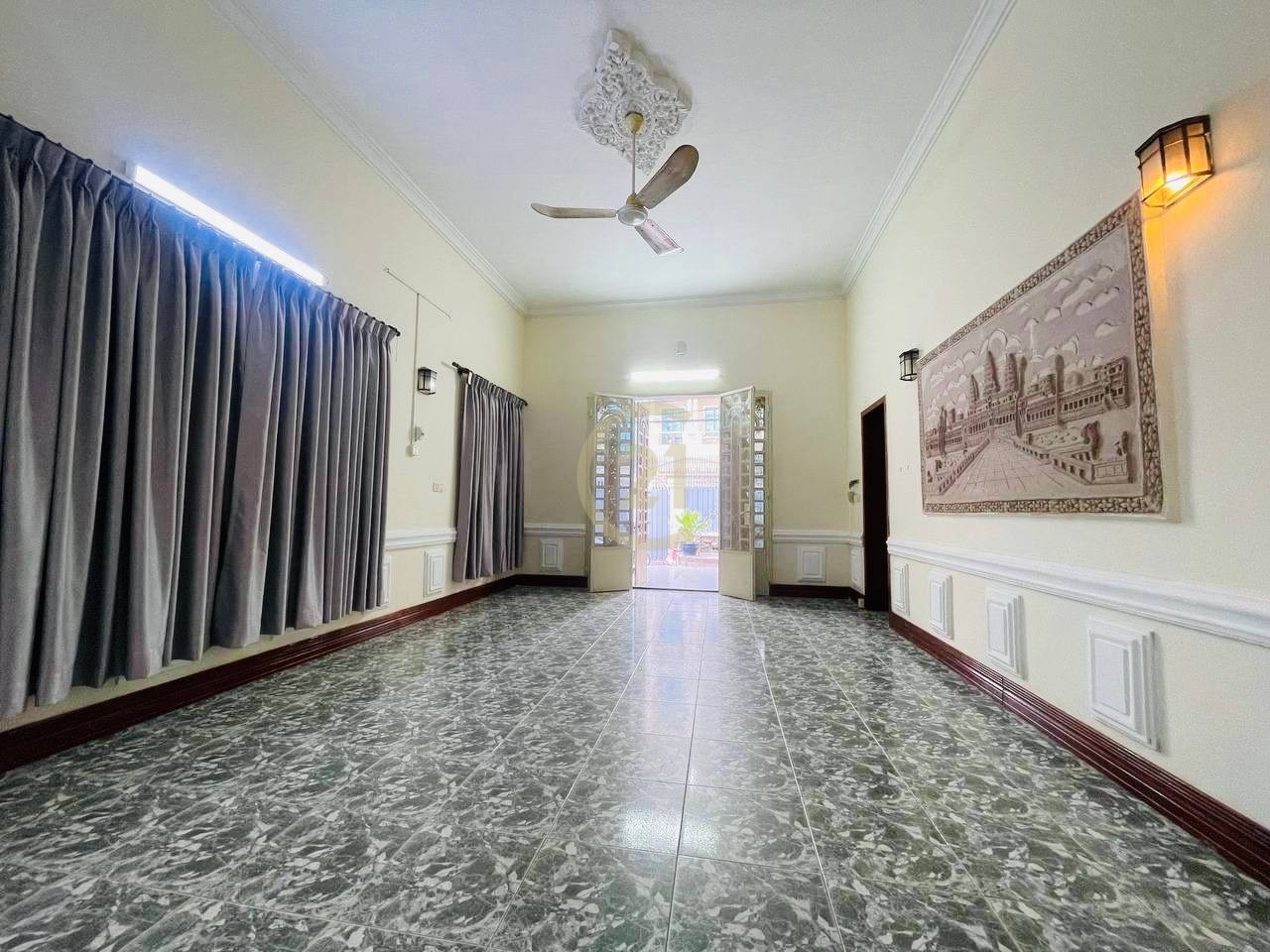 Villa For Rent At Toul Tompong