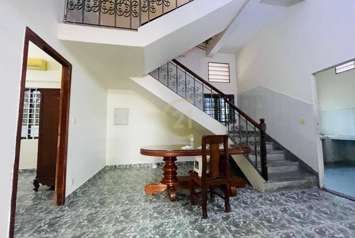 Villa For Rent At Toul Tompong