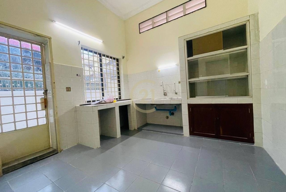 Villa For Rent At Toul Tompong