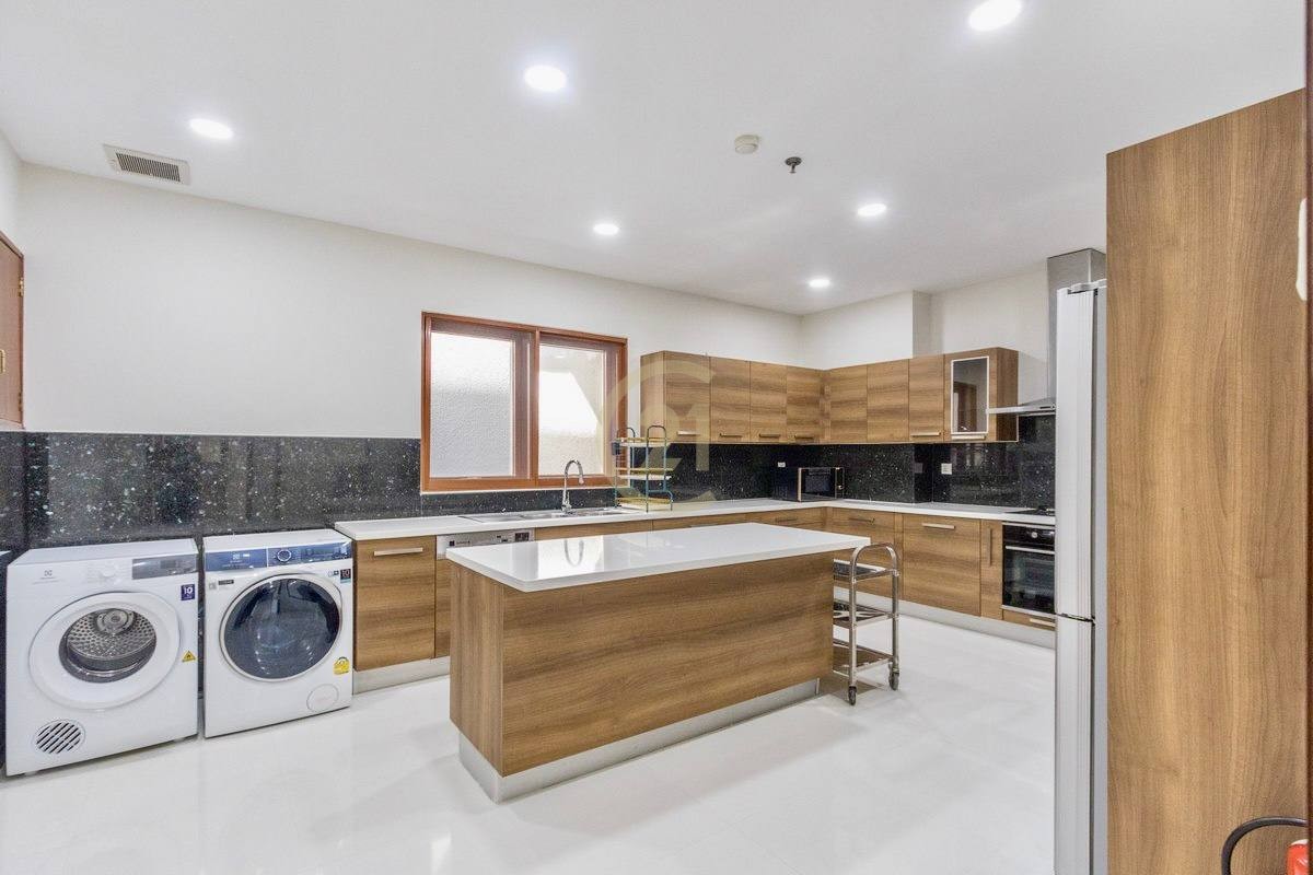 photo_2025-12-15_12-06-23