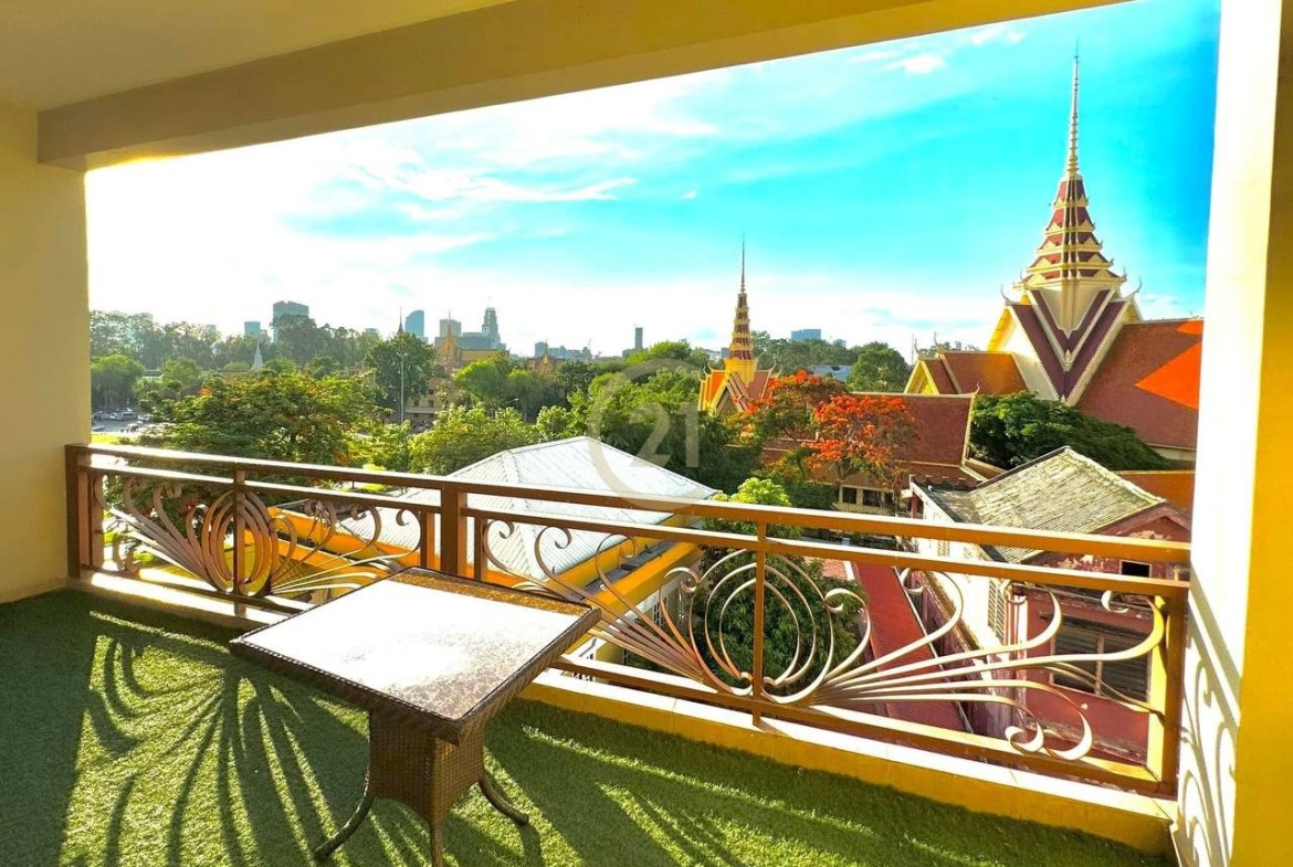 MODERN THREE BEDROOM FOR RENT-INDEPENDENCE MONUMENT