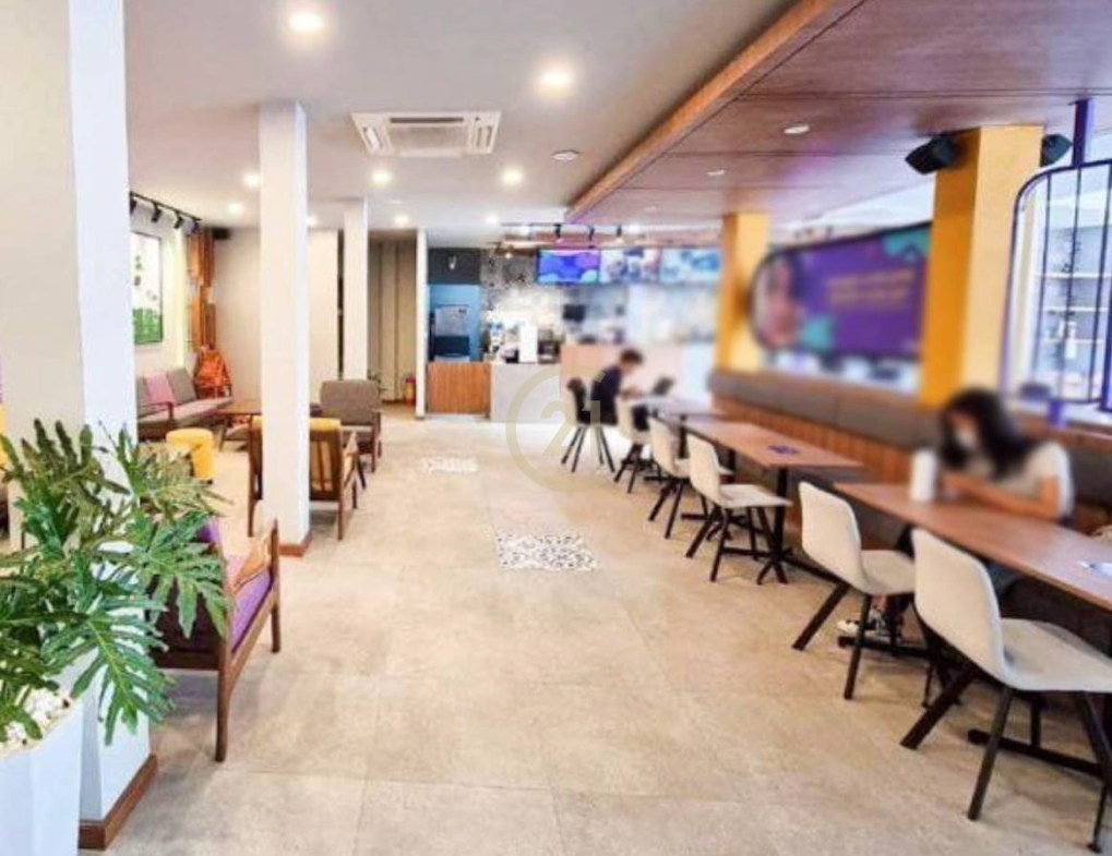 Corner Shop for Rent – BKK2