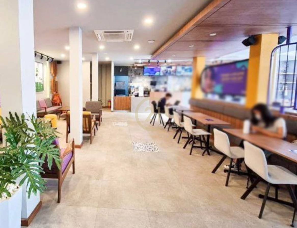 Corner Shop for Rent – BKK2