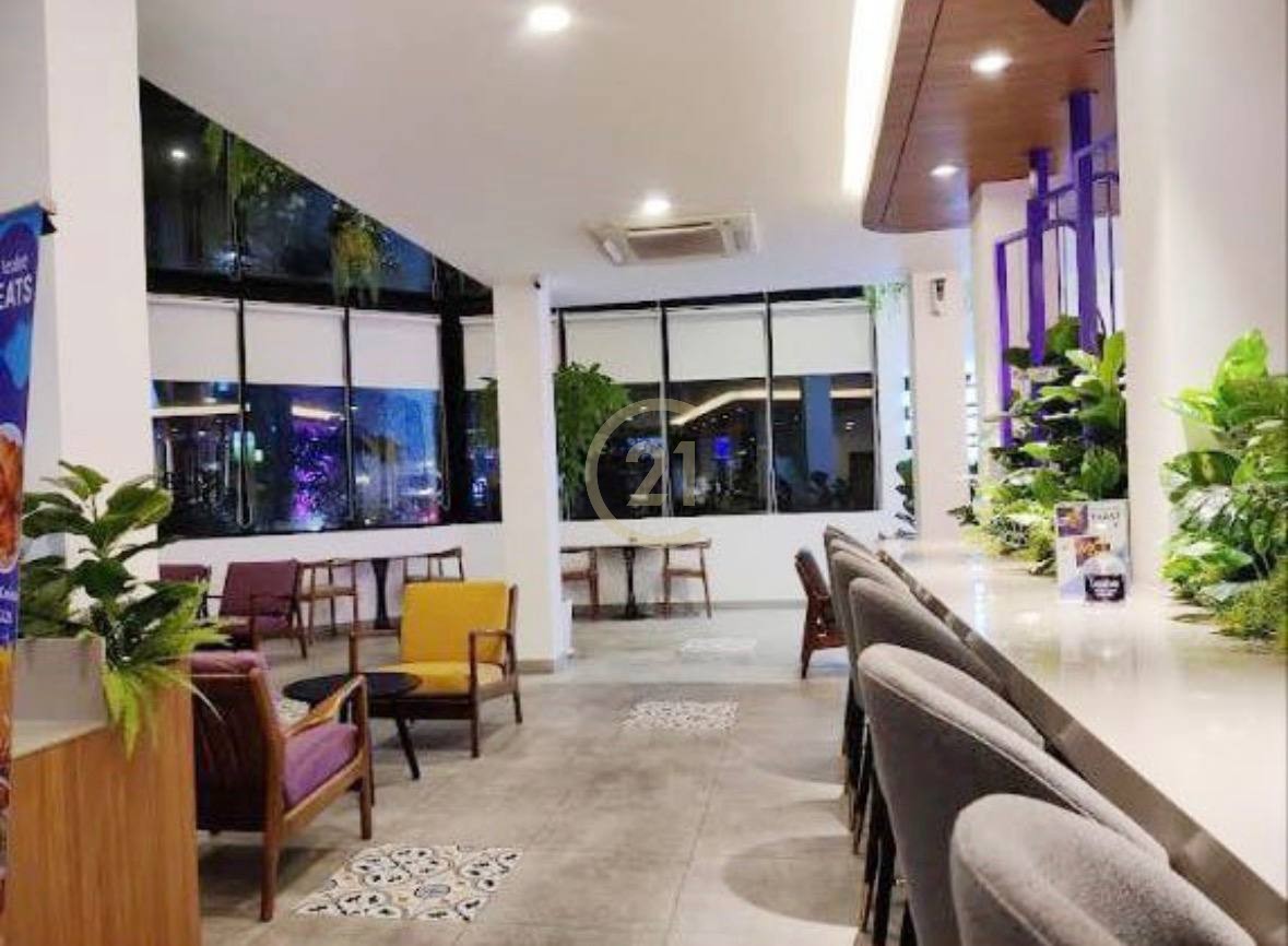 Corner Shop for Rent – BKK2