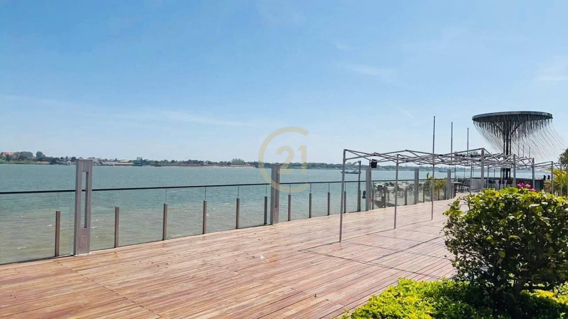 3 Bedroom At Morgan EnMaison Condo – Unit for Sale
