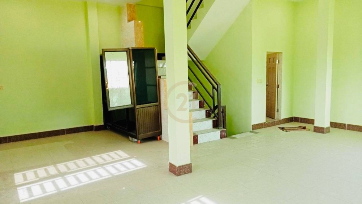 Shophouse For Rent At Dang Kao
