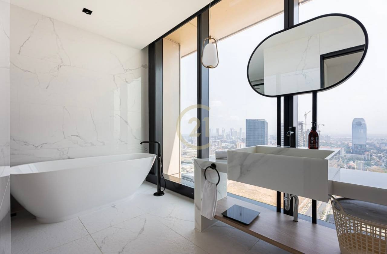 ELEGANT THREE BEDROOM FOR RENT-TOUL KORK