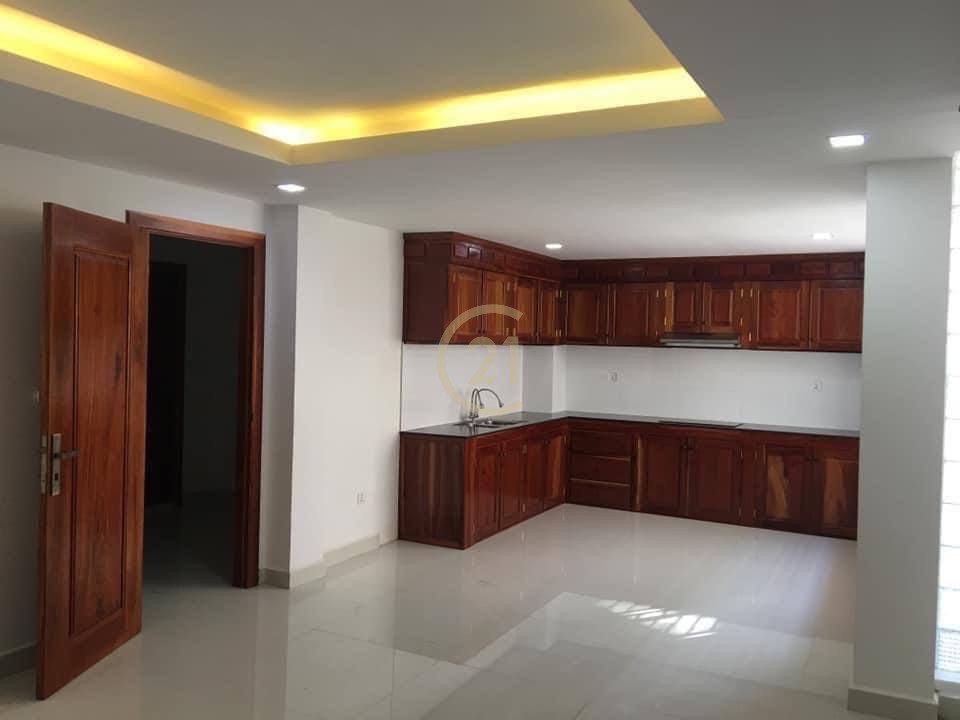 Building for Rent in Toul Tompoung (TTP)