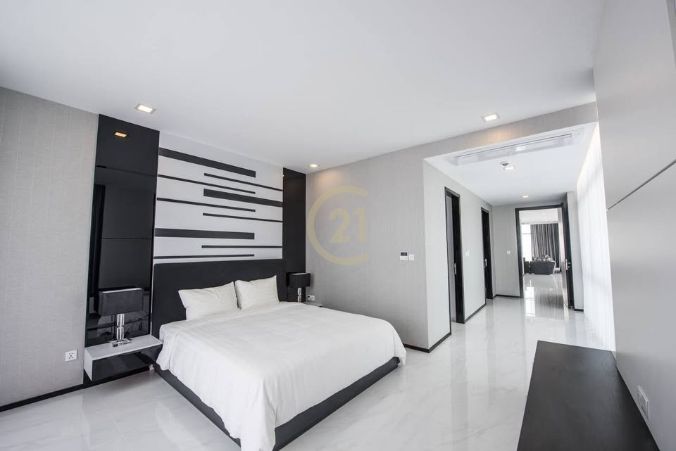 PREMIUM PENTHOUSE FOR RENT-DAUN PENH