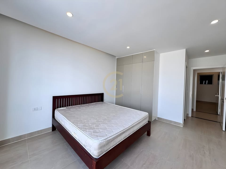 NICE TWO BEDROOM FOR RENT-CHROY CHONGVA