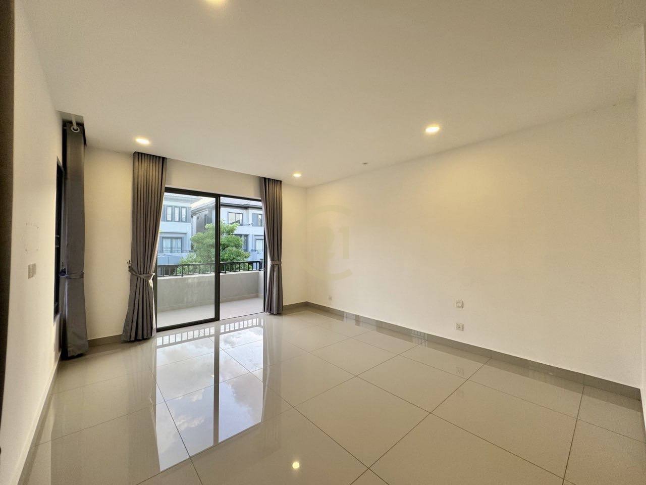Queen Villa for rent at Borey Chip Mong 50m, Phnom Penh