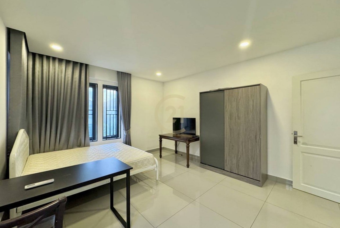 Queen Villa for rent at Borey Chip Mong 50m, Phnom Penh