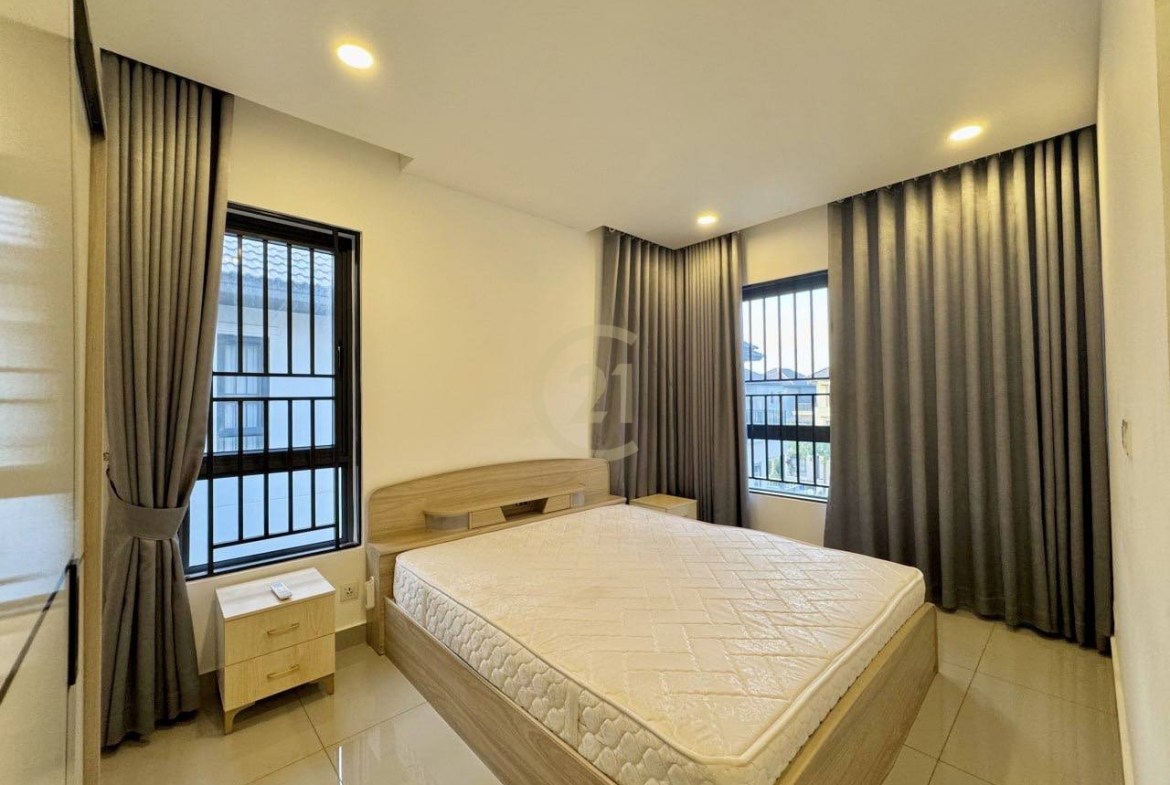 Queen Villa for rent at Borey Chip Mong 50m, Phnom Penh