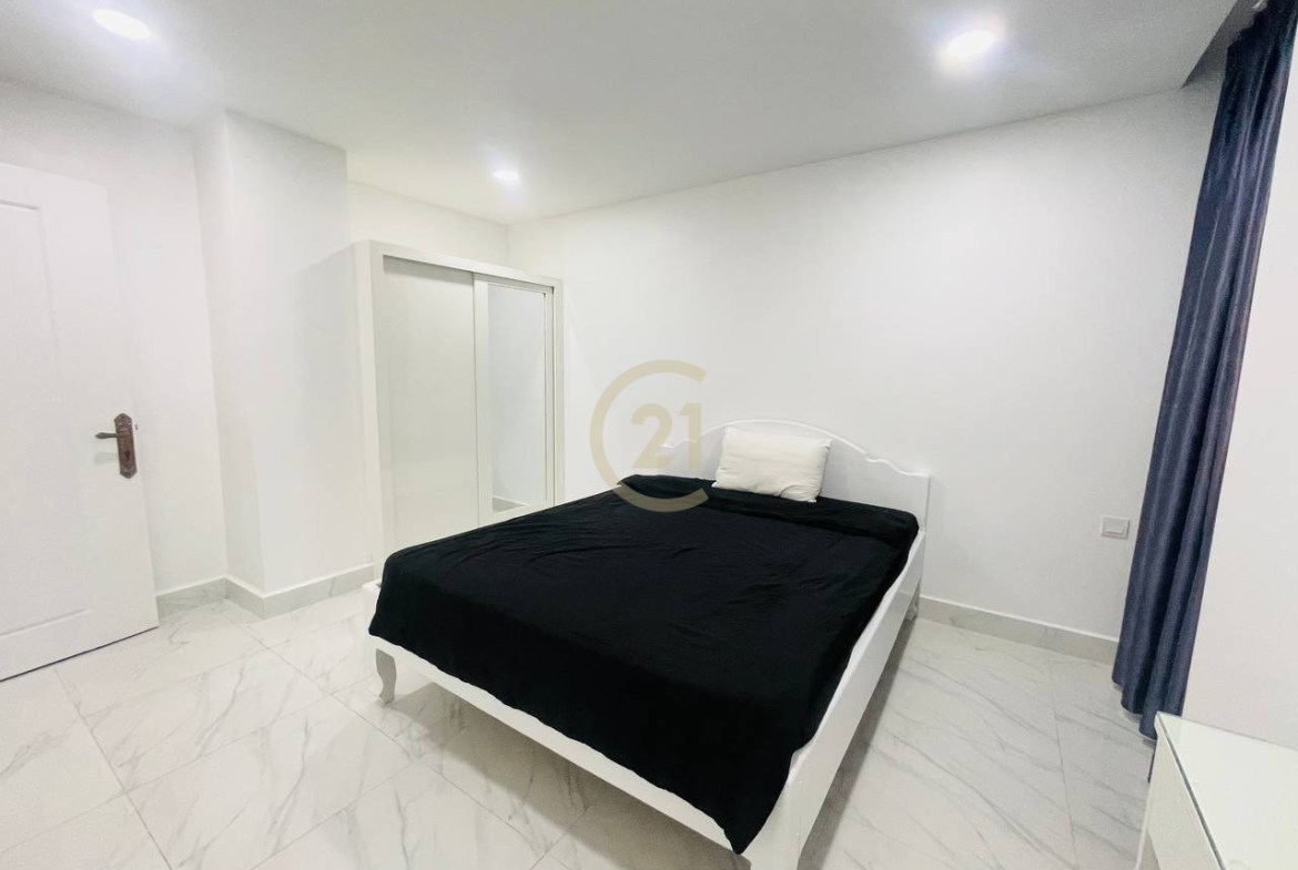Cozy 1-Bedroom Apartment for Rent near Russian Market