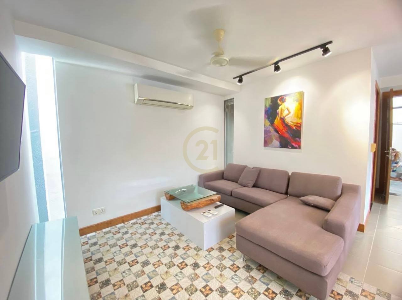 WESTERN ONE BEDROOM FOR RENT-BKK1