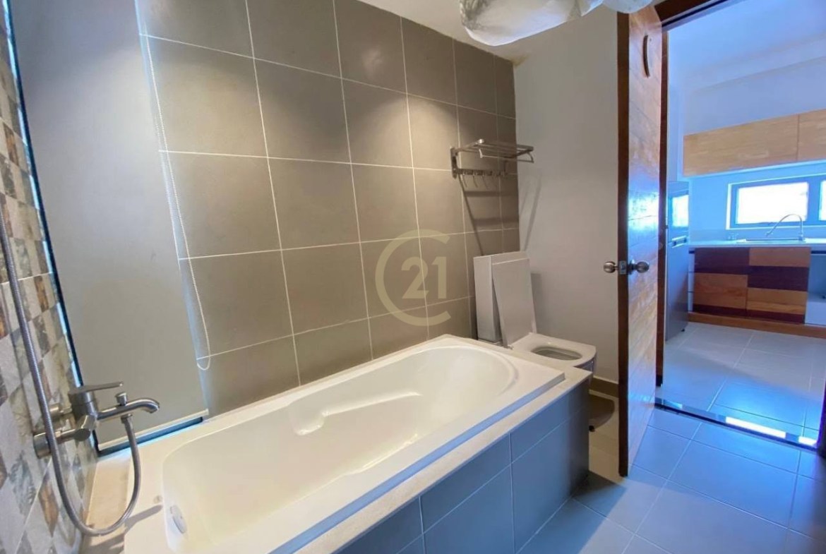 WESTERN ONE BEDROOM FOR RENT-BKK1