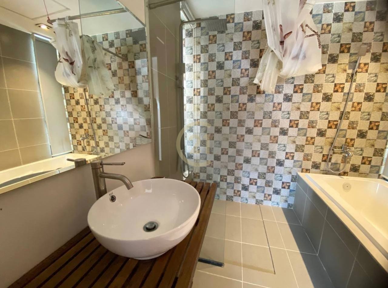 WESTERN ONE BEDROOM FOR RENT-BKK1