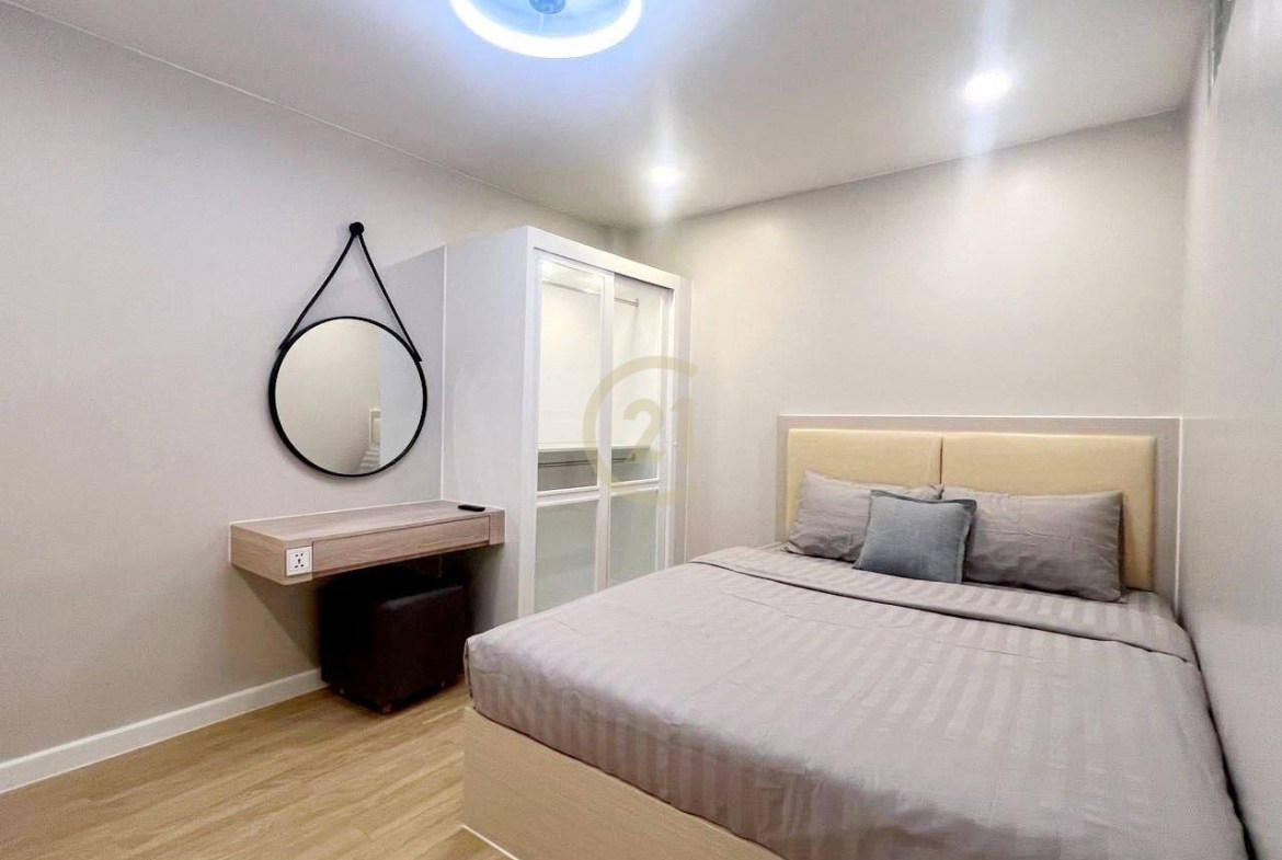 Condo One Bedroom For Rent At Toul Tompong