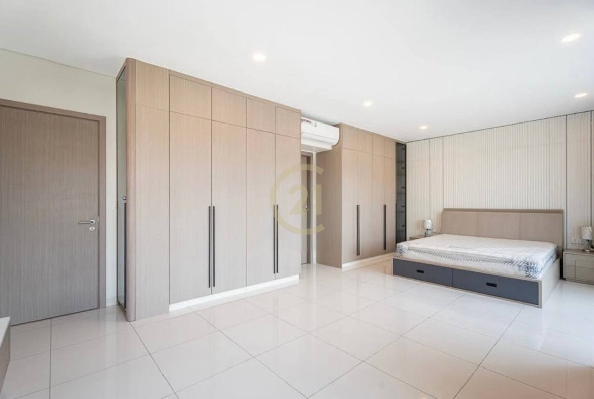 PRIVATE VILLA WITH SWIMMING POOL FOR RENT-NEW AIRPORT
