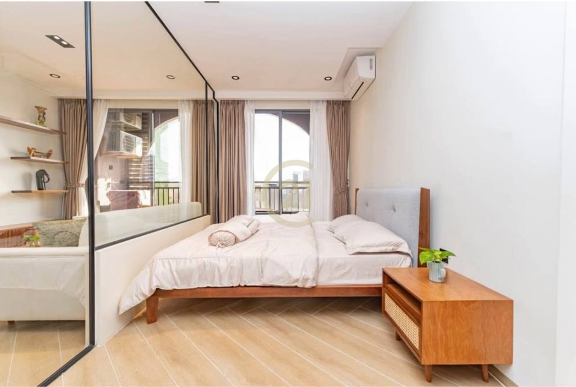 VINTAGE ONE BEDROOM FOR RENT-BKK1