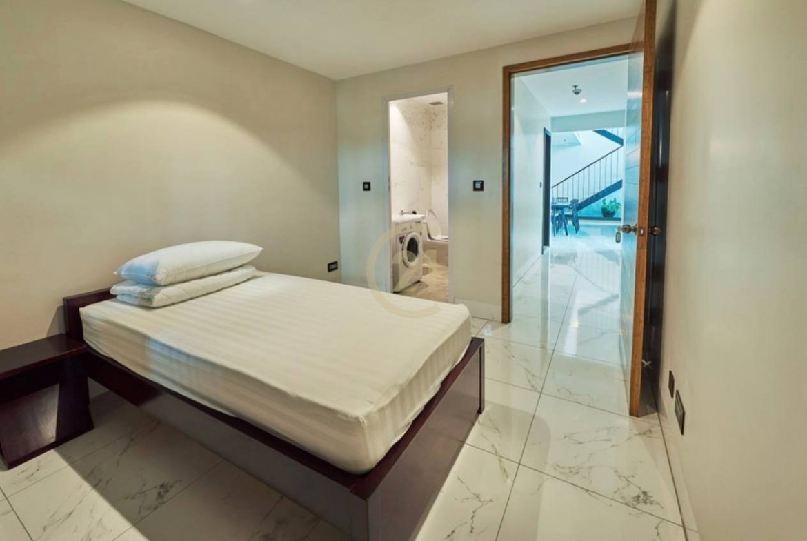 ELEGANT PENTHOUSE FOR RENT-DAUN PENH