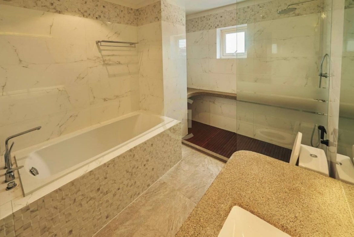 ELEGANT PENTHOUSE FOR RENT-DAUN PENH