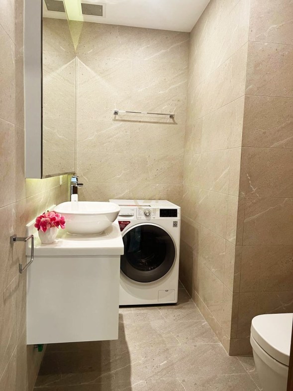 FANCY ONE BEDROOM FOR RENT-HEART OF BKK1