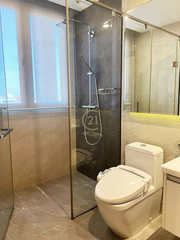 FANCY ONE BEDROOM FOR RENT-HEART OF BKK1