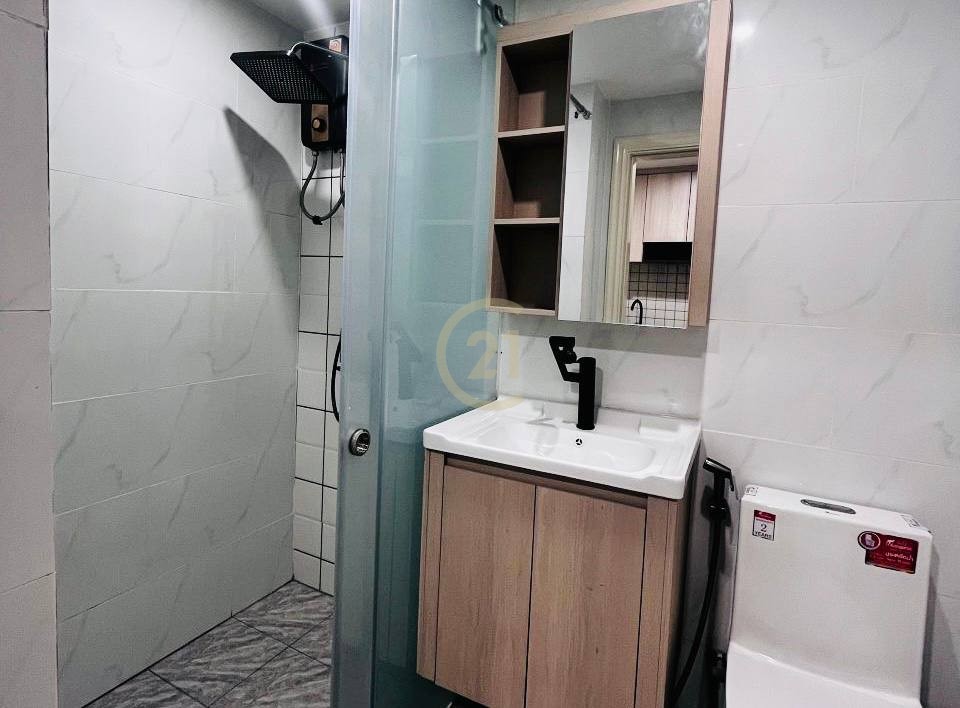 Duplex Two Bedroom For Rent Near Toul Tompong
