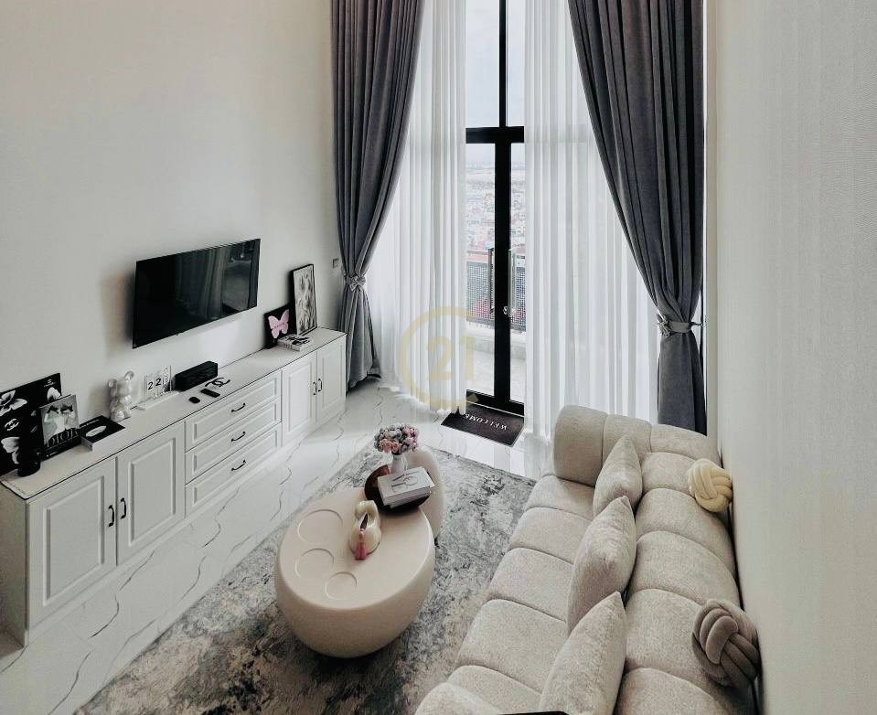 Loft Two Bedroom For Rent At L Tower